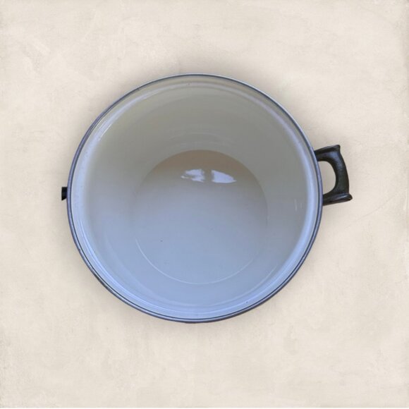 Vintage Asta Enamelware Dutch Oven - Germany - 2-Quart - Brass  - Picture 6 of 8